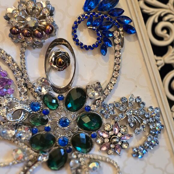 Handmade Framed Jewelry Art 7.5"W x 9.5"H - Picture 3 of 5